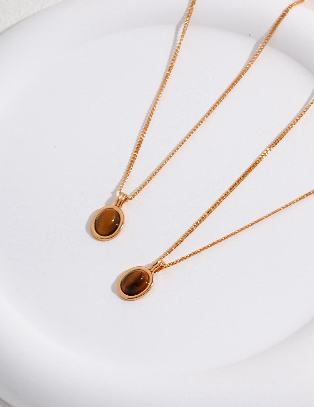 Oval Tiger Charm Necklace 40cm / 15'