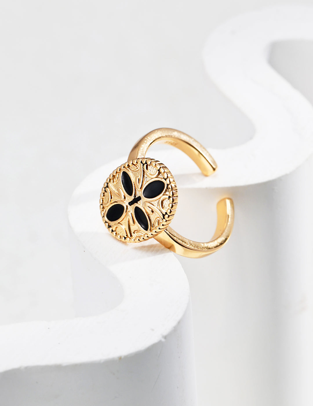 Noir Medallion Ring