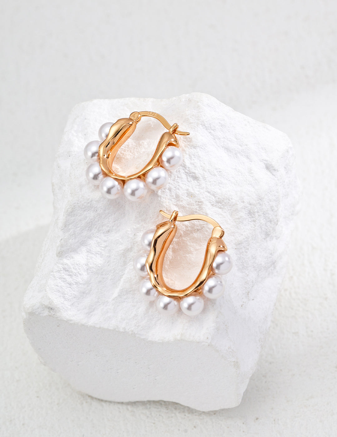 Pearls Hoop Earrings