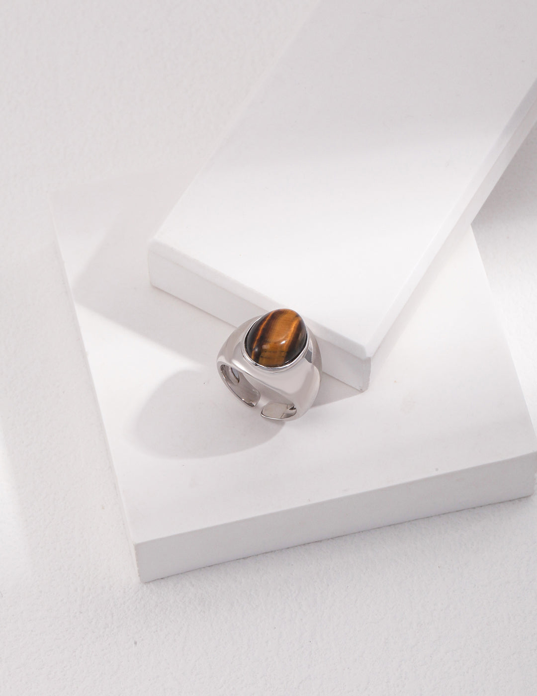 Ember Oval Ring