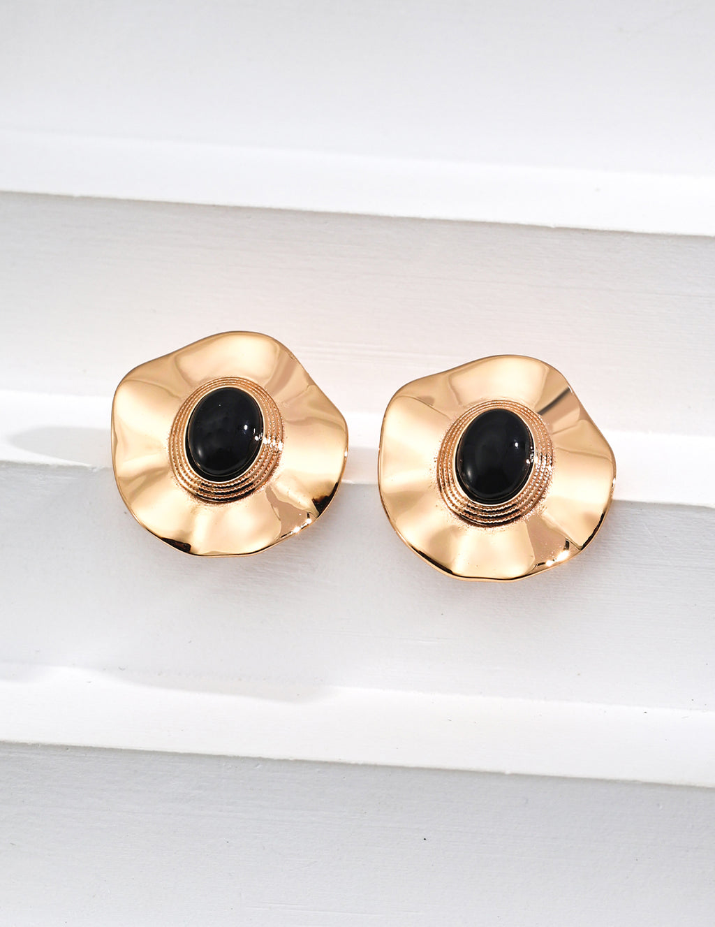 Solar Stone Earrings - Black Onyx / Mother of Pearls