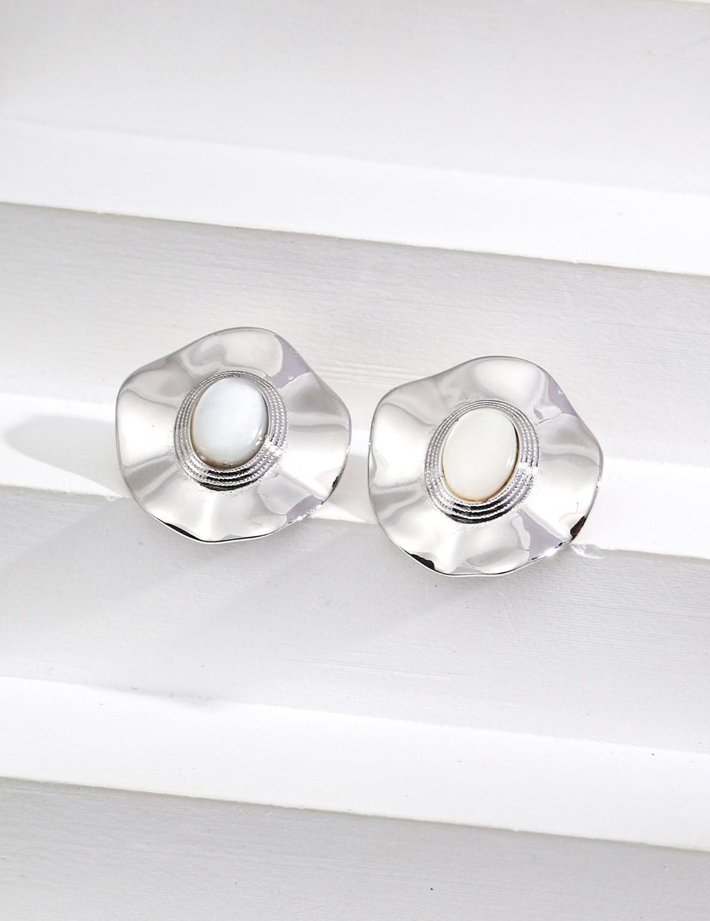 Solar Stone Earrings - Black Onyx / Mother of Pearls