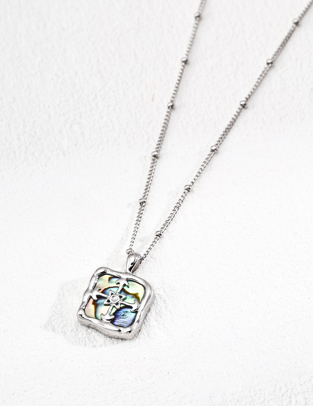 Avalon Necklace 38 cm / 15"