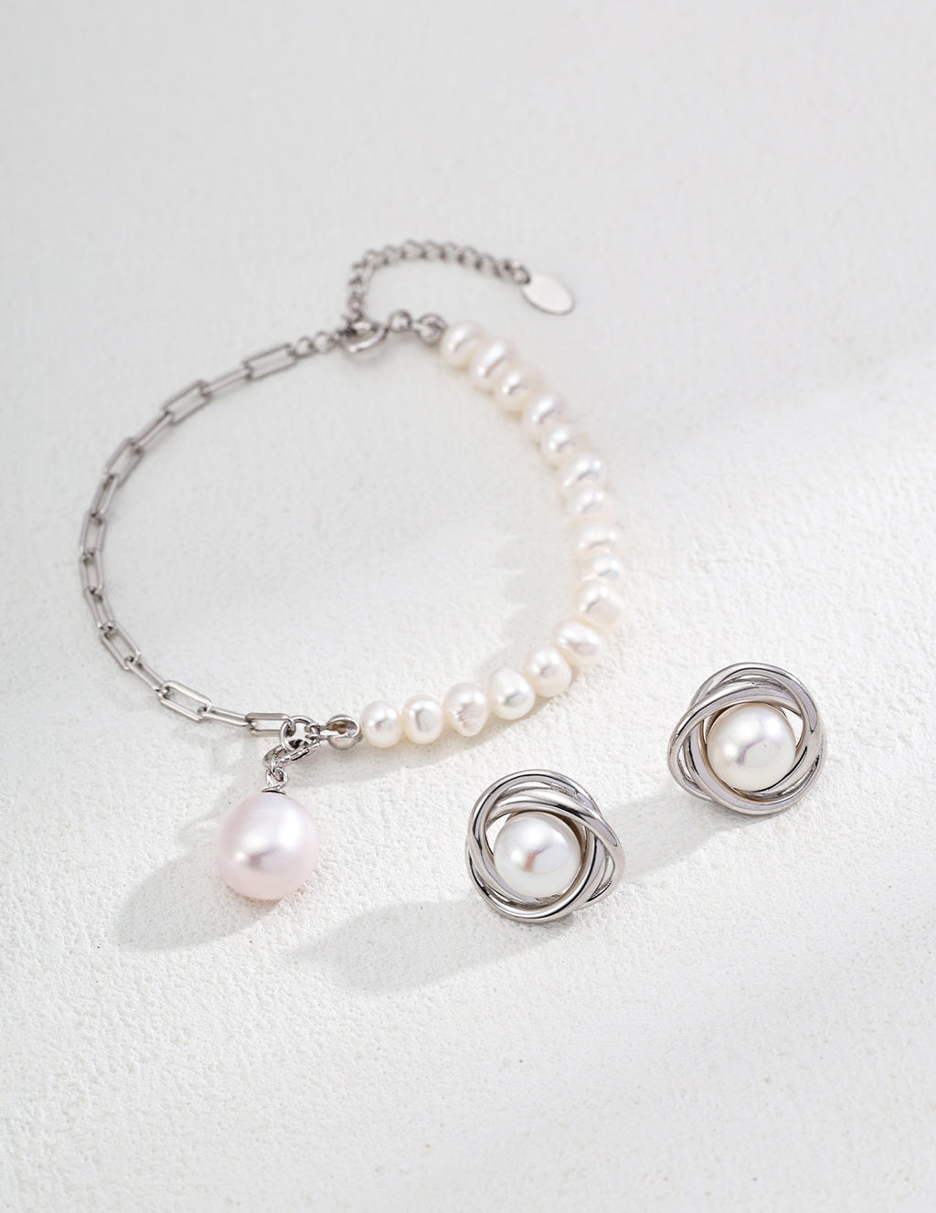 Isla Pearl Studs