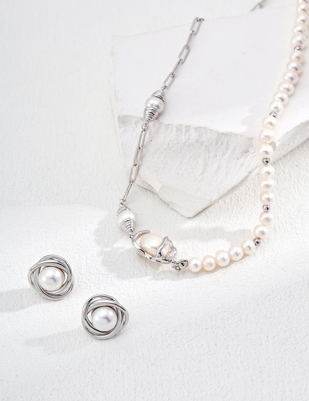 Isla Pearl Studs