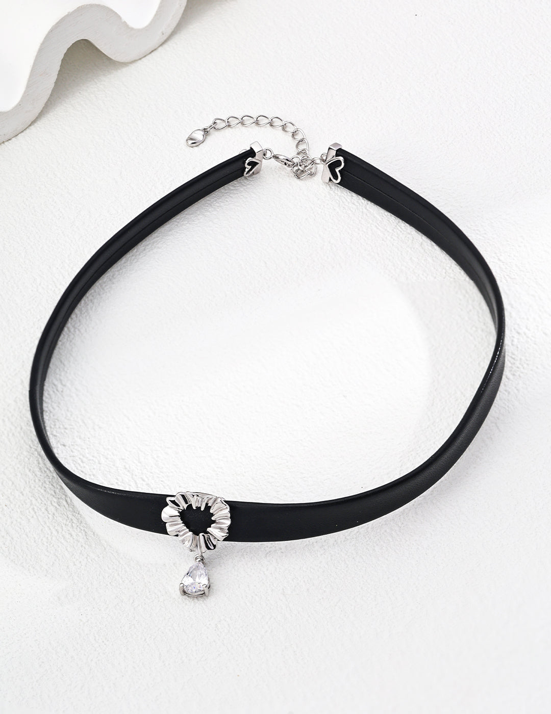 Twilight Chocker 36cm / 14.2"