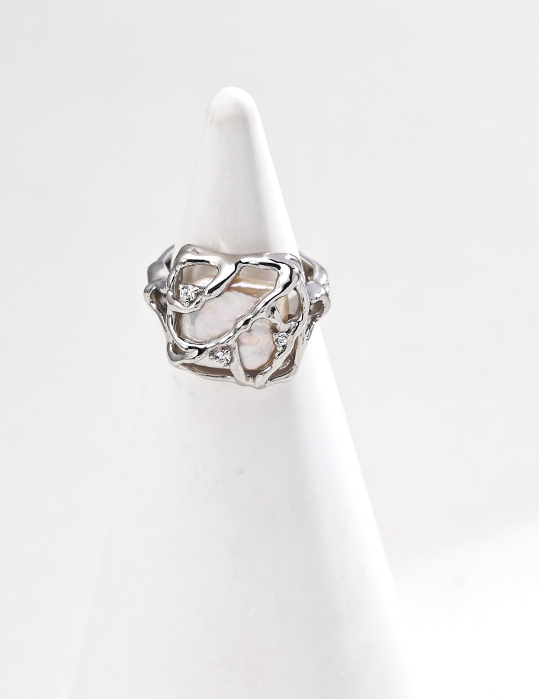 Pearl Muse Ring